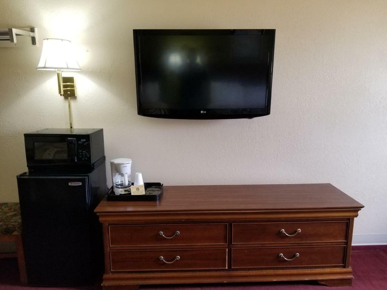 Briarwood Hotel 2*