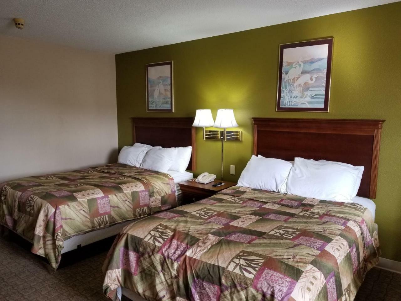 Briarwood Hotel 2*
